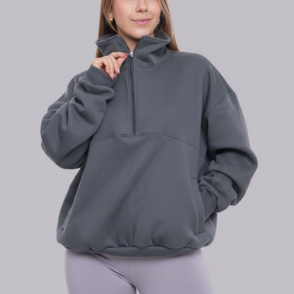 Polerón Oversize Gris Plomo con Modelo